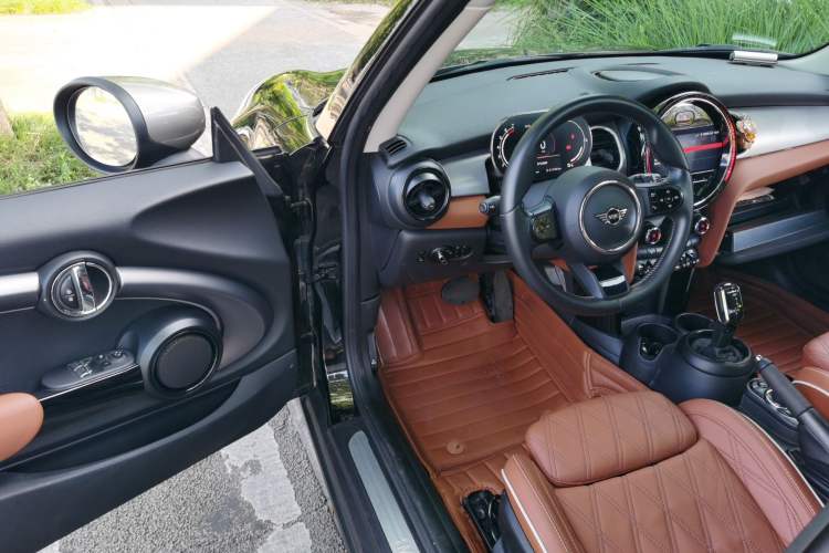 Used MINI 2022 1.5T COOPER Artist Driver Seat