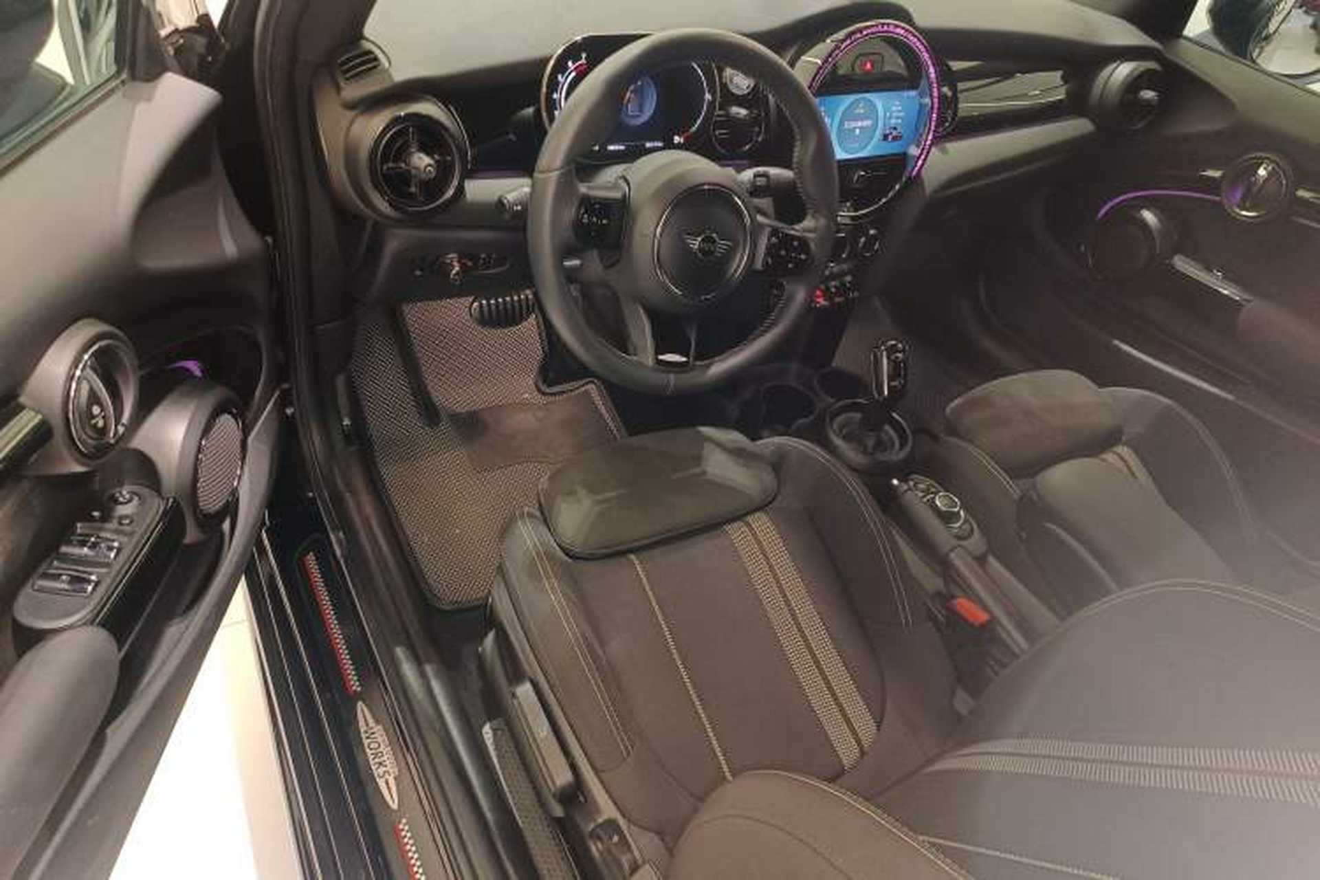 Used MINI 2022 1.5T COOPER CABRIO Black Badge Special Edition Driver Seat