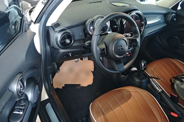 Used MINI 2022 Updated 1.5T ONE Driver Seat