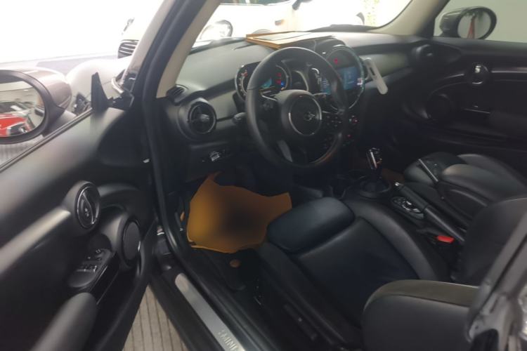 Used MINI 2022 1.5T COOPER Artist Driver Seat