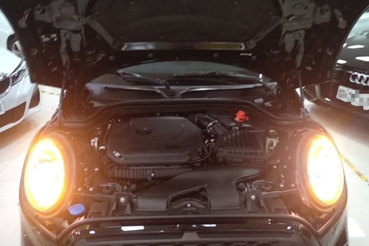 Used MINI 2022 2.0T COOPER S Black Badge Special Edition Engine Bay