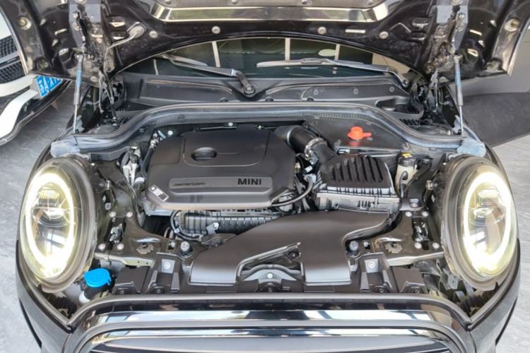 Used MINI 2022 Updated 1.5T COOPER Artist Five-Door Edition Engine Bay