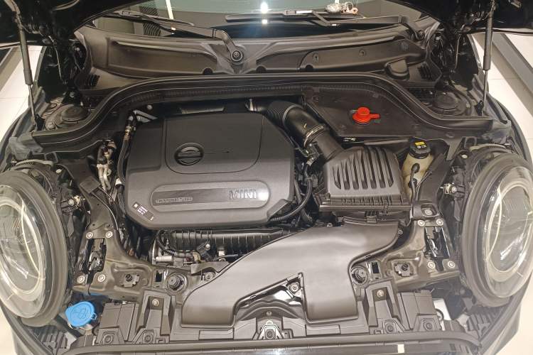 Used MINI 2022 1.5T COOPER CABRIO Black Badge Special Edition Engine Bay
