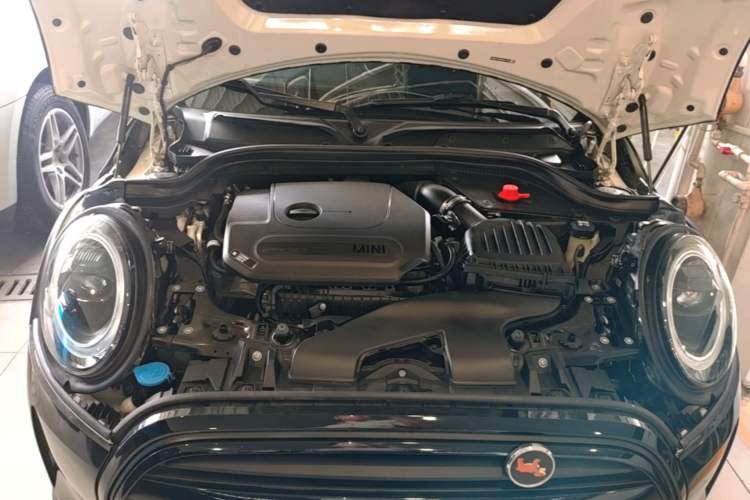 Used MINI 2022 Updated 1.5T ONE Engine Bay