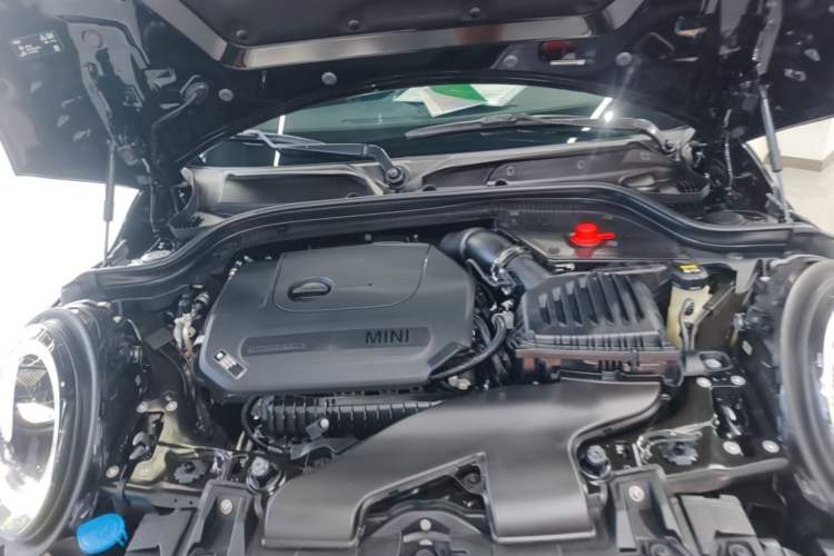 Used MINI 2022 1.5T COOPER Black Badge Special Edition Engine Bay