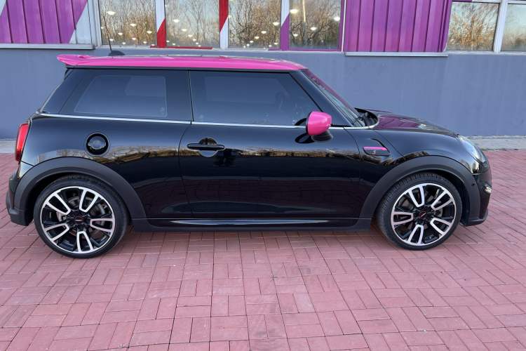 Used MINI 2022 2.0T COOPER S Racing Driver Exterior 2