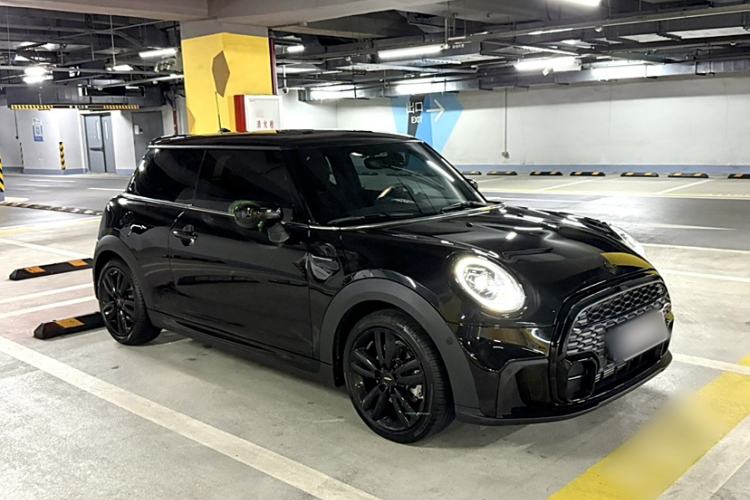 Used MINI 2022 1.5T COOPER Black Badge Special Edition Exterior 2