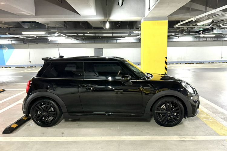 Used MINI 2022 1.5T COOPER Black Badge Special Edition Exterior 3