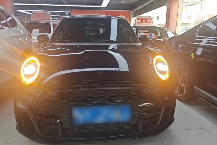 Used MINI 2022 1.5T COOPER Black Badge Special Edition Front