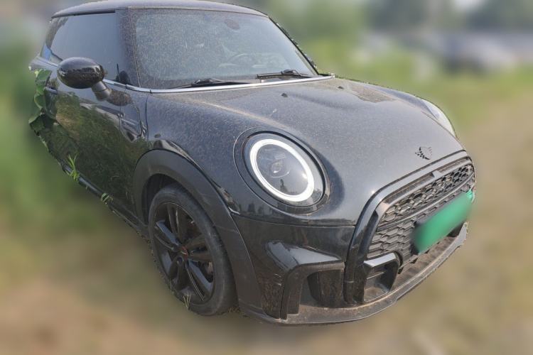 Used MINI 2022 1.5T COOPER Black Badge Special Edition Front Right 45 Deg