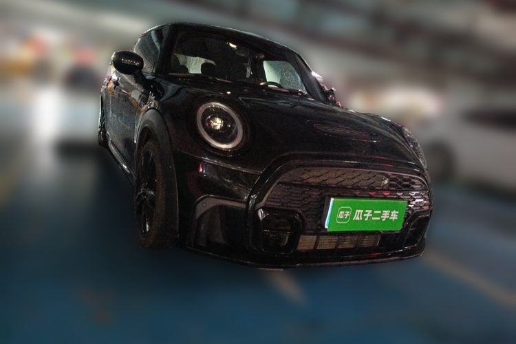Used MINI 2022 2.0T COOPER S Black Badge Special Edition Front Right 45 Deg