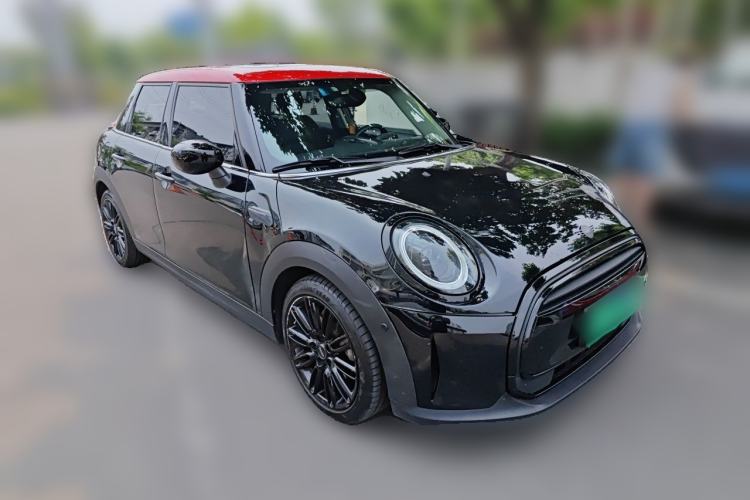Used MINI 2022 Updated 1.5T COOPER Classic Edition Five-Door Version Front Right 45 Deg
