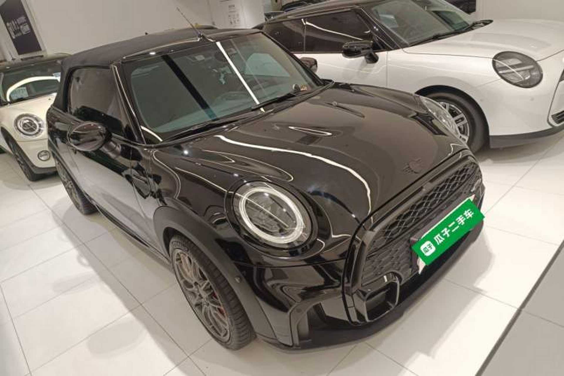 Used MINI 2022 1.5T COOPER CABRIO Black Badge Special Edition Front Right 45 Deg
