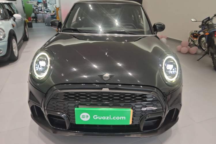 Used MINI 2022 1.5T COOPER Black Badge Special Edition Front
