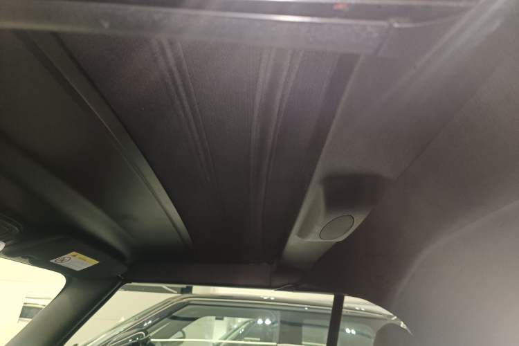 Used MINI 2022 1.5T COOPER CABRIO Black Badge Special Edition Headliner