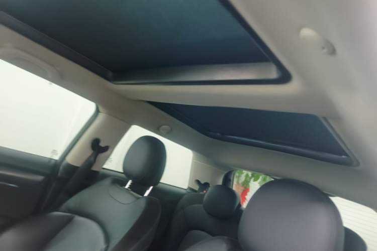 Used MINI 2022 1.5T COOPER Artist Headliner