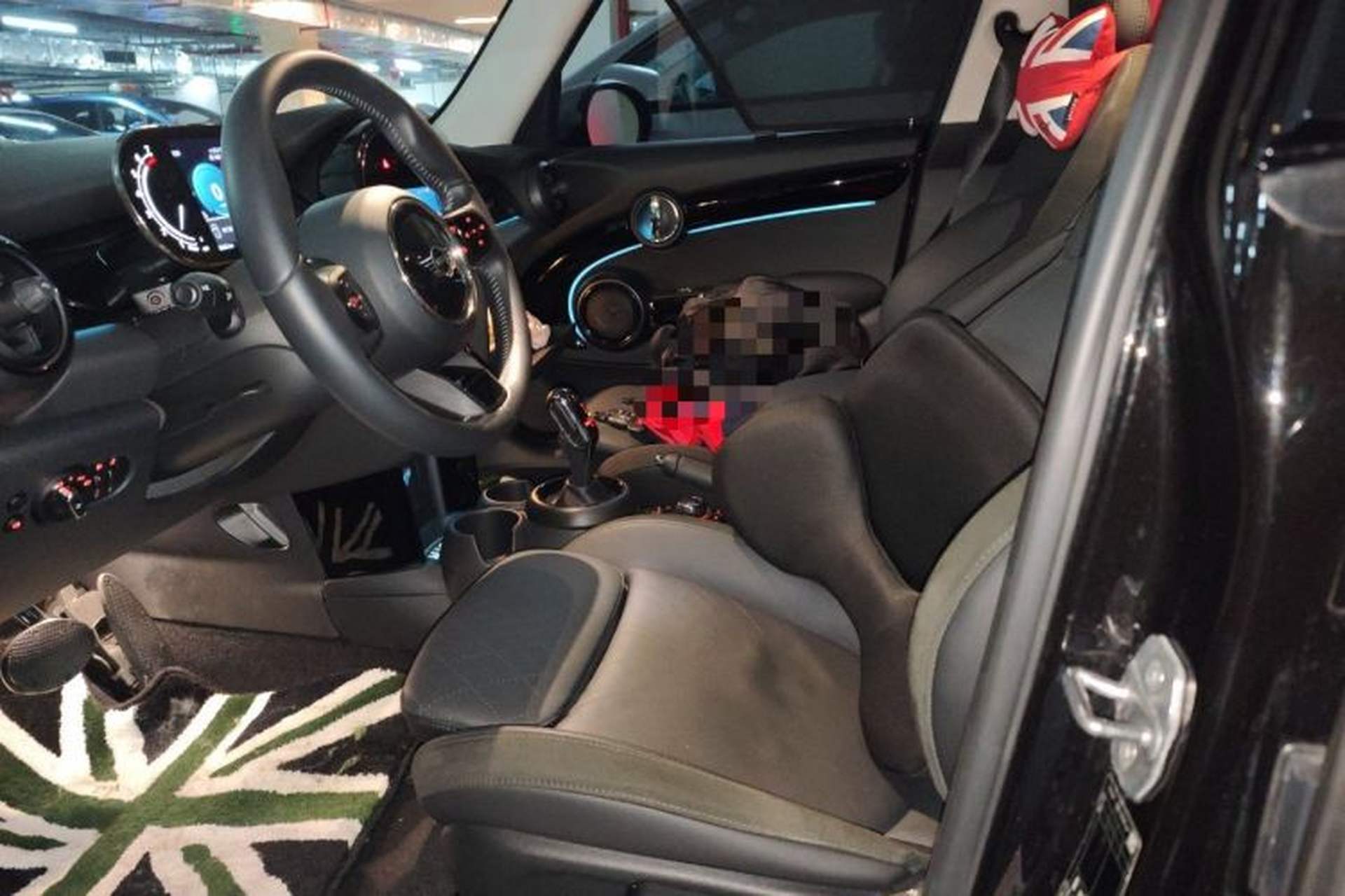 Used MINI 2022 1.5T COOPER Artist Five-Door Edition Left Front Seat
