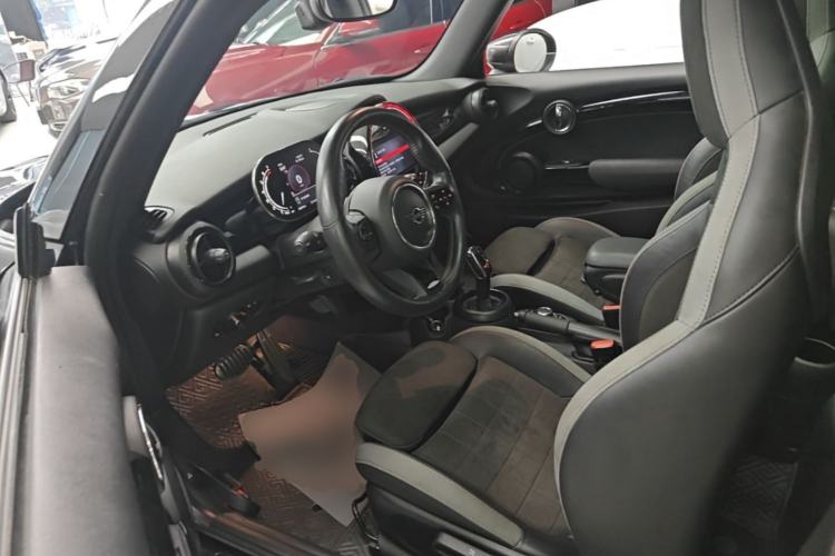 Used MINI 2022 2.0T COOPER S Black Badge Special Edition Left Front Seat