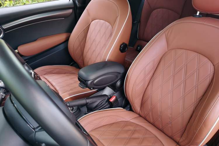 Used MINI 2022 1.5T COOPER Artist Left Front Seat