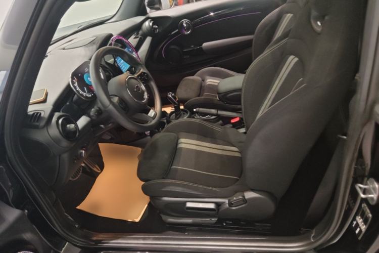 Used MINI 2022 1.5T COOPER Black Badge Special Edition Left Front Seat