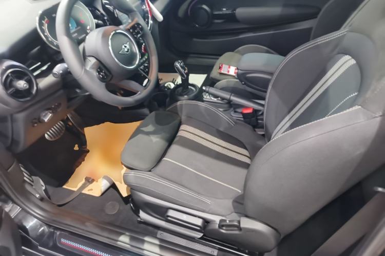 Used MINI 2022 1.5T COOPER Black Badge Special Edition Left Front Seat