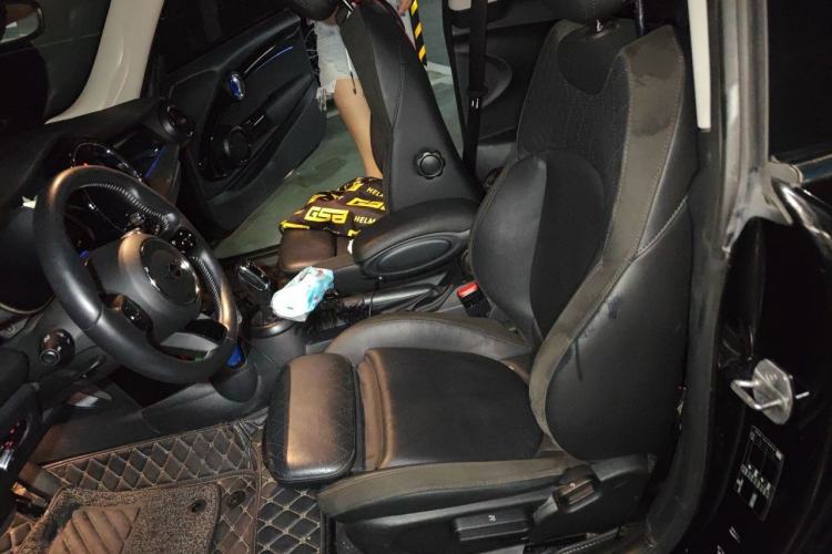 Used MINI 2022 1.5T COOPER Artist Left Front Seat