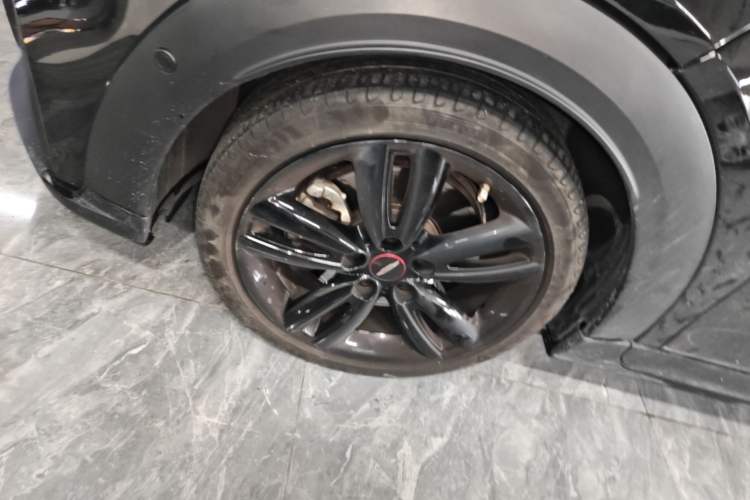 Used MINI 2022 2.0T COOPER S Black Badge Special Edition Left Front Wheel Hub