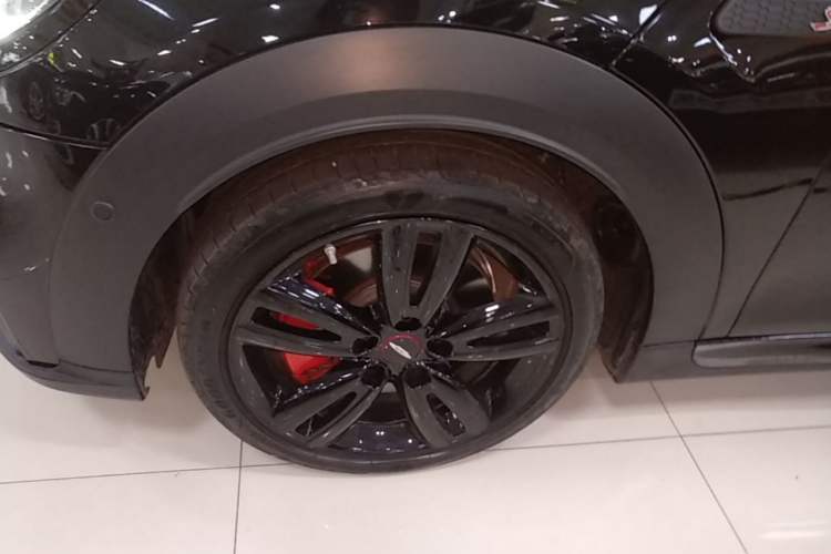 Used MINI 2022 2.0T COOPER S Black Badge Special Edition Left Front Wheel Hub