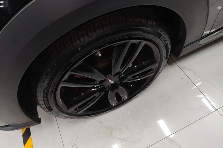 Used MINI 2022 1.5T COOPER Black Badge Special Edition Left Front Wheel Hub