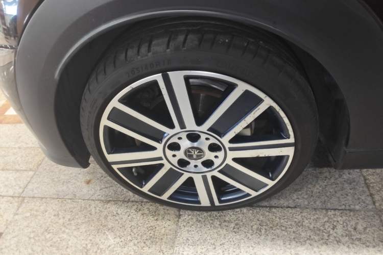 Used MINI 2022 Updated 2.0T COOPER S Classic Edition Five-Door Version Left Front Wheel Hub
