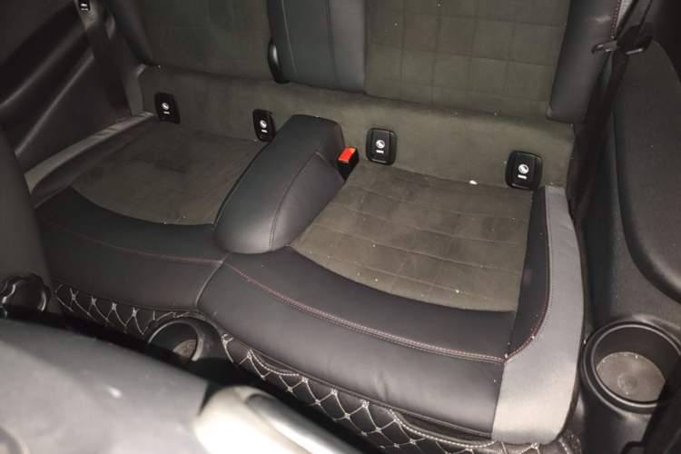 Used MINI 2022 2.0T COOPER S Black Badge Special Edition Left Rear Seat