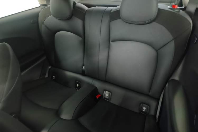 Used MINI 2022 1.5T COOPER Artist Left Rear Seat
