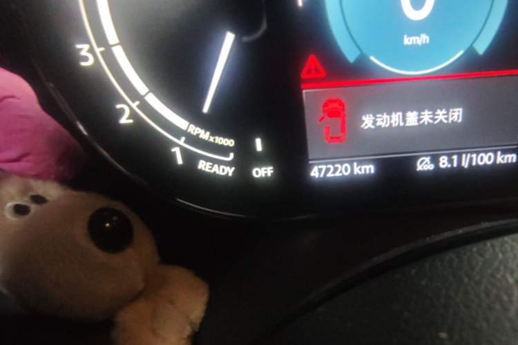 Used MINI 2022 2.0T COOPER S Black Badge Special Edition Odometer Close Up