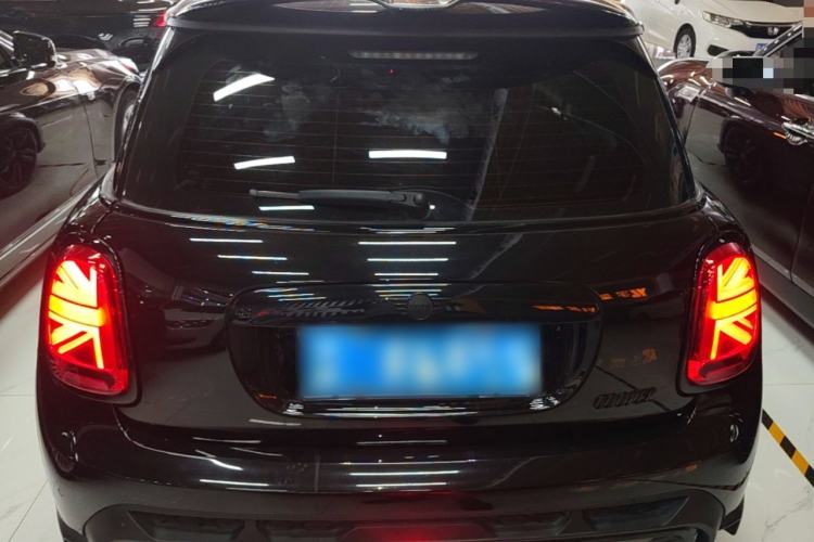 Used MINI 2022 1.5T COOPER Black Badge Special Edition Rear