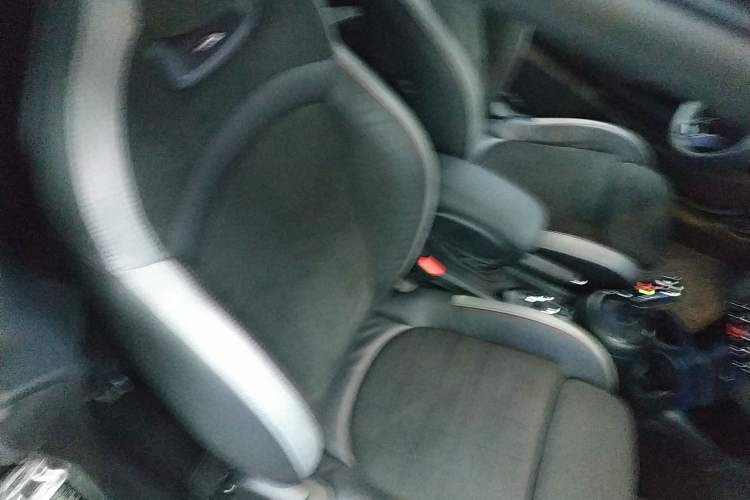 Used MINI 2022 2.0T COOPER S CABRIO Black Badge Special Edition Right Front Seat