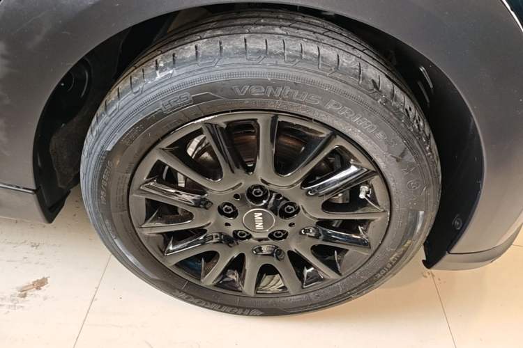 Used MINI 2022 Updated 1.5T ONE Right Front Wheel Hub