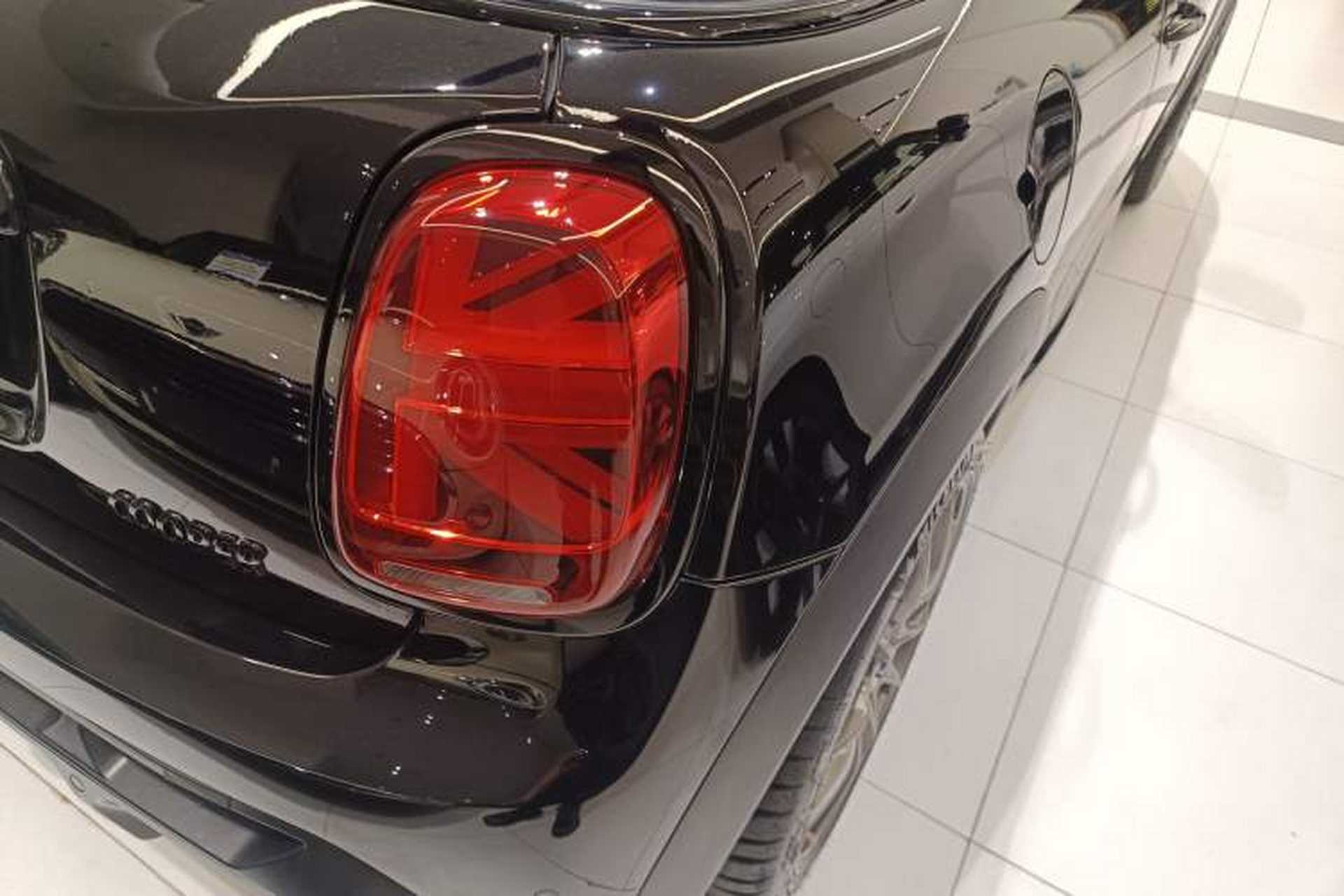 Used MINI 2022 1.5T COOPER CABRIO Black Badge Special Edition Right Rear Taillight