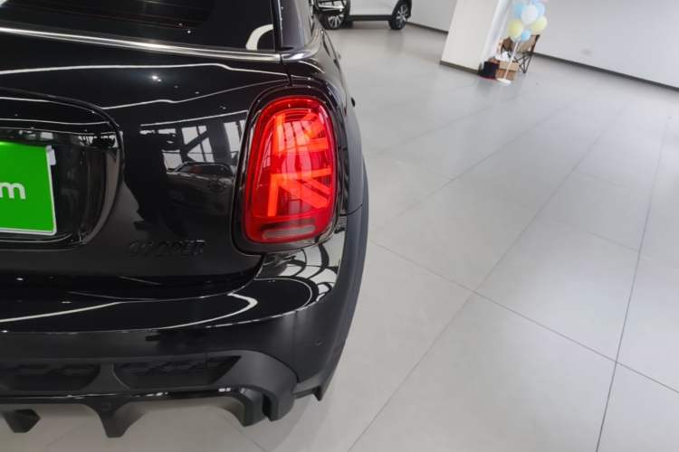 Used MINI 2022 1.5T COOPER Black Badge Special Edition Right Rear Taillight