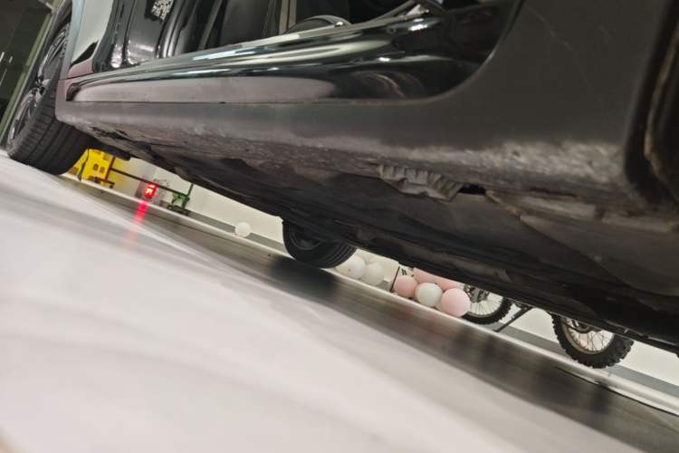 Used MINI 2022 1.5T COOPER Black Badge Special Edition Right Side Sill