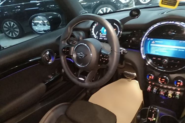 Used MINI 2022 2.0T COOPER S Black Badge Special Edition Steering Wheel