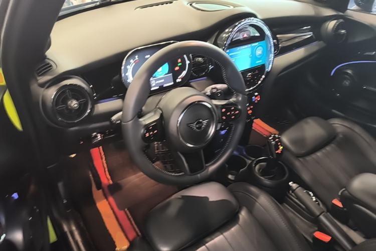 Used MINI 2022 2.0T COOPER S CABRIO Artist Steering Wheel