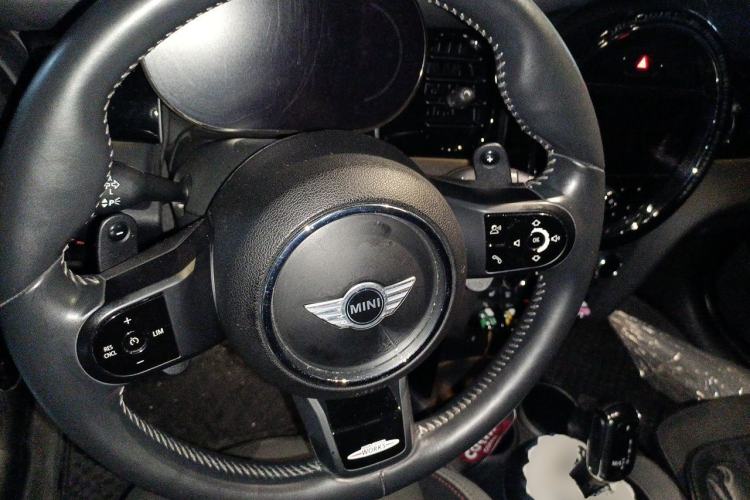 Used MINI 2022 2.0T COOPER S Black Badge Special Edition Steering Wheel