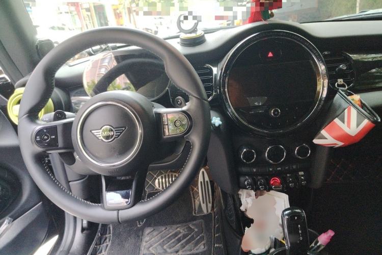 Used MINI 2022 2.0T COOPER S CABRIO Black Badge Special Edition Steering Wheel