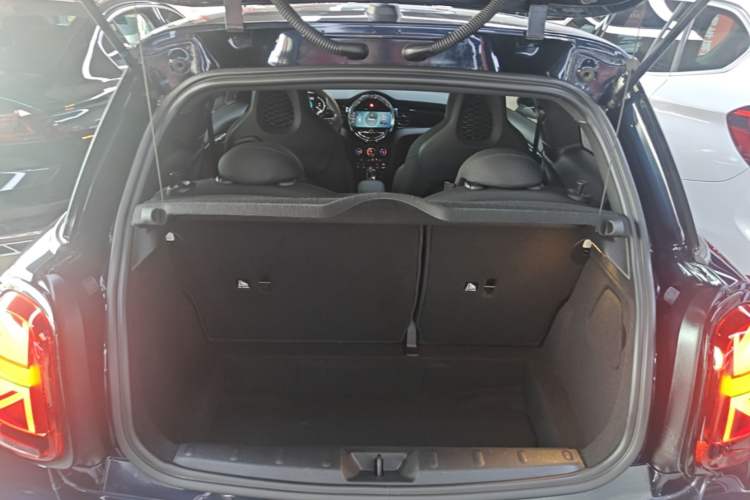 Used MINI 2022 1.5T COOPER Black Badge Special Edition Trunk