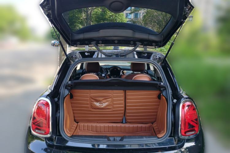 Used MINI 2022 1.5T COOPER Artist Trunk