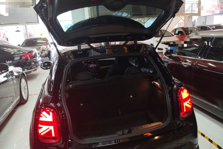 Used MINI 2022 1.5T COOPER Black Badge Special Edition Trunk