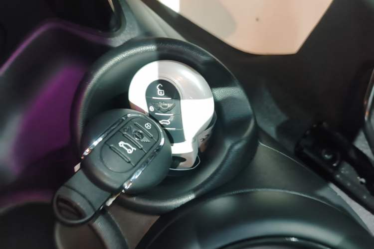 Used MINI 2022 1.5T COOPER Black Badge Special Edition Vehicle Key