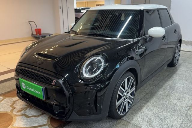 Used MINI 2022 Updated 2.0T COOPER S Classic Edition Five-Door Version