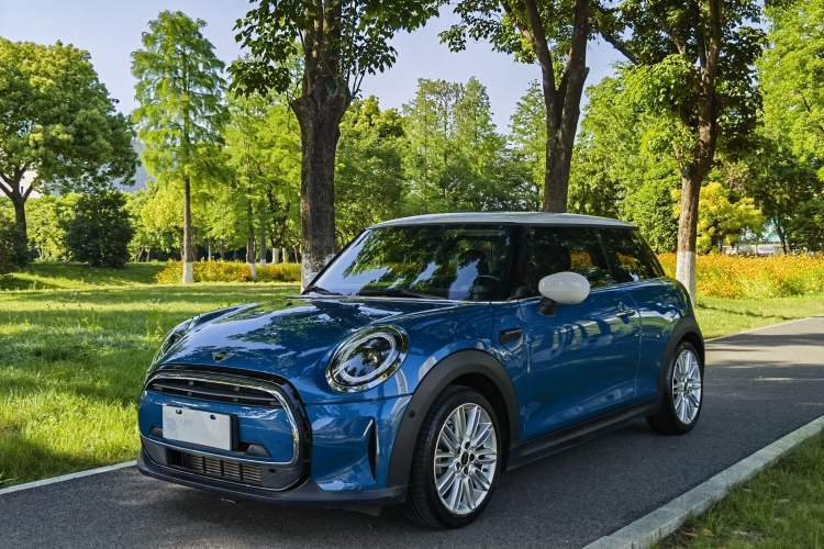 Used MINI 2022 Updated 1.5T COOPER Classic Edition Guazi used car, China used car export, Used car for sale, Used cars, Cheapest cars for sale