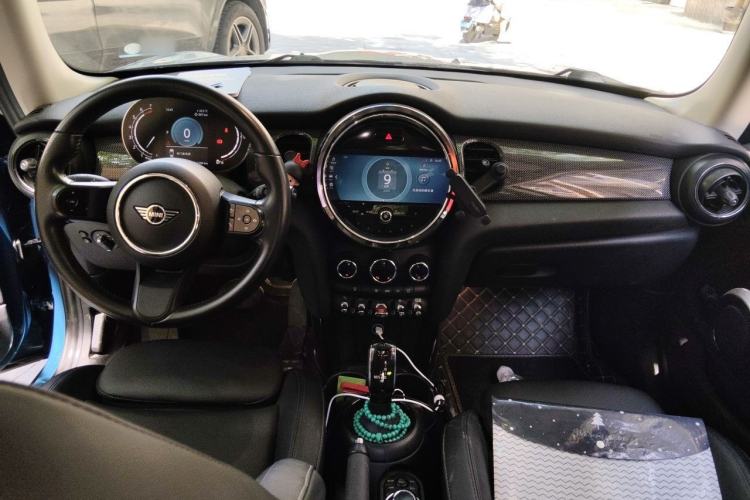 Used MINI 2022 1.5T COOPER Classic Edition Center Console